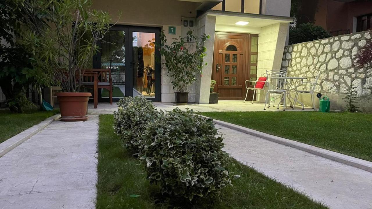 Visoko New Concept - 7 Minutes From The Pyramids - City Center Exterior foto